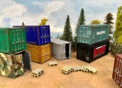 Shipping Containers & Pallets (20')(Shipping Containers Pallets 20)